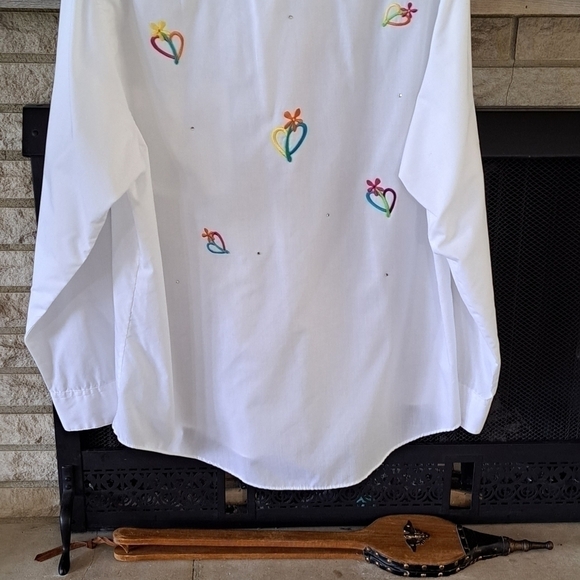 Mili Designs Women's Large White Long Sleeve Button Up Shirt Embroidered Floral - Picture 10 of 16